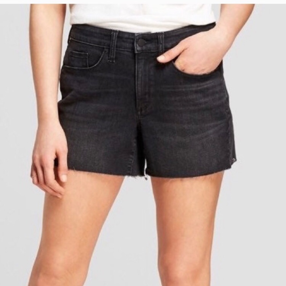 Universal thread high rise midi stretch shorts